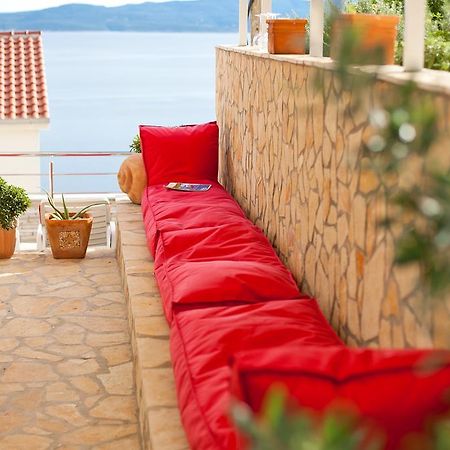 Apartments Mediterranea With Heated Pool Pisak Exterior foto