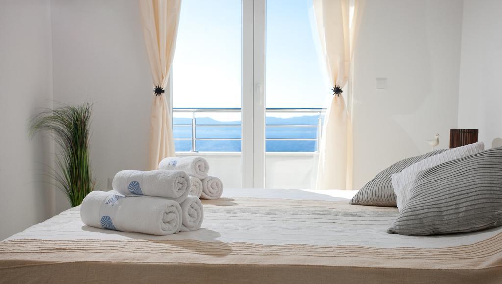 Apartments Mediterranea With Heated Pool Pisak Exterior foto